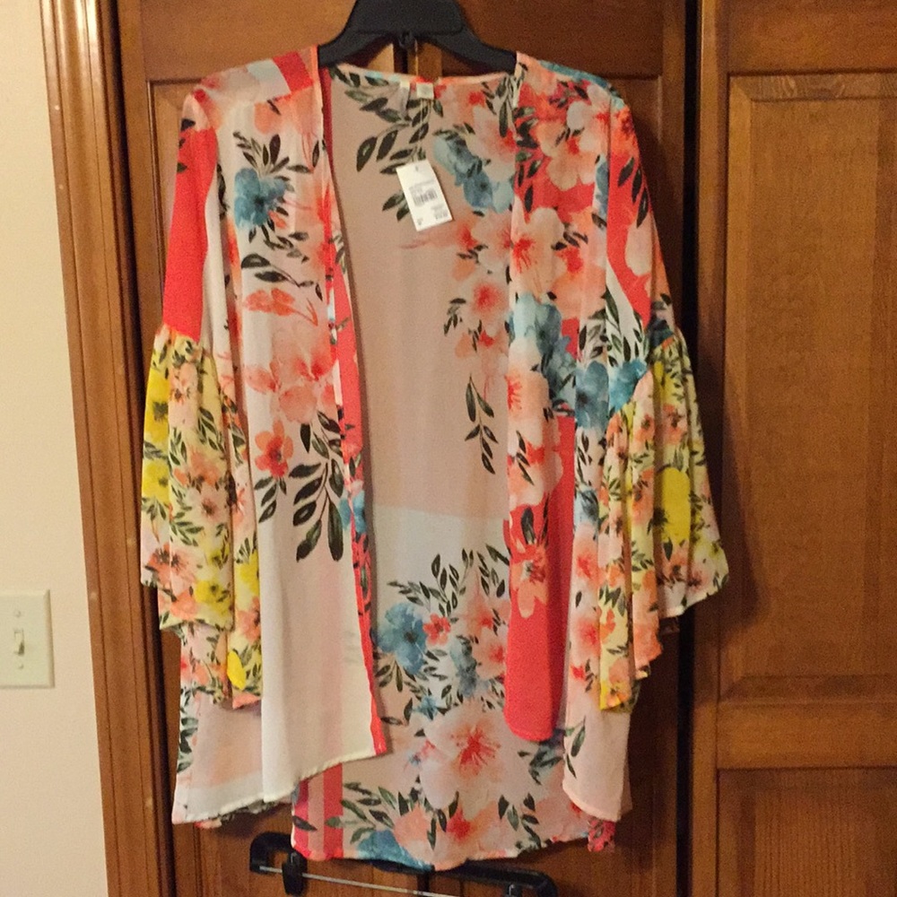 Size M NWT swing jacket